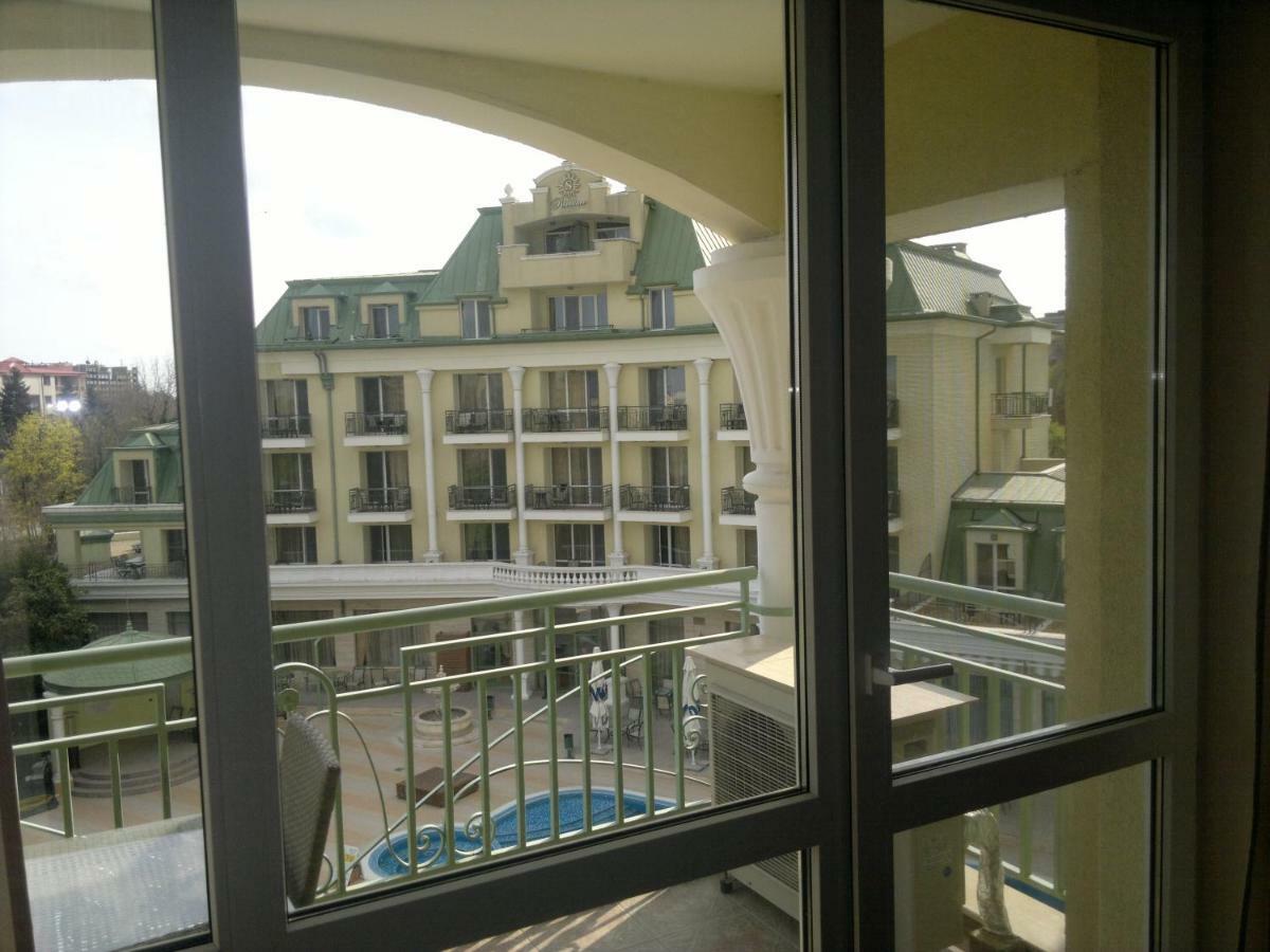 Apartcomplex Splendid - Apartment Romance № 46 Saints Constantine and Helena ภายนอก รูปภาพ