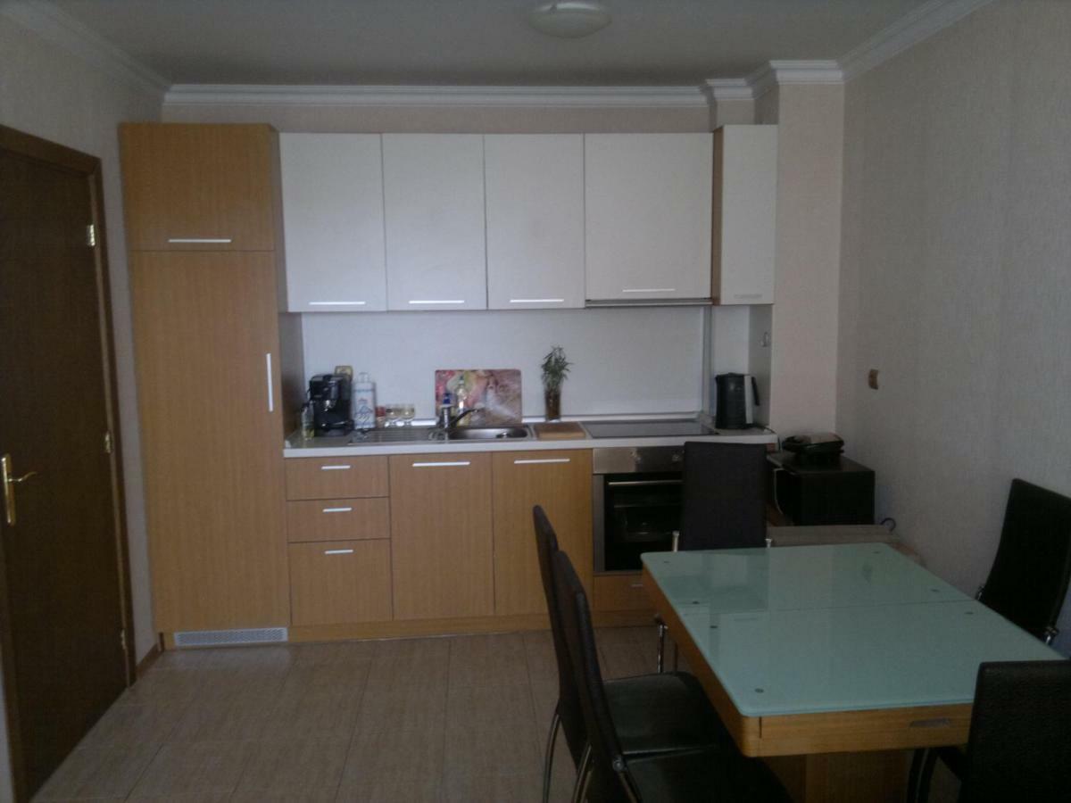 Apartcomplex Splendid - Apartment Romance № 46 Saints Constantine and Helena ภายนอก รูปภาพ