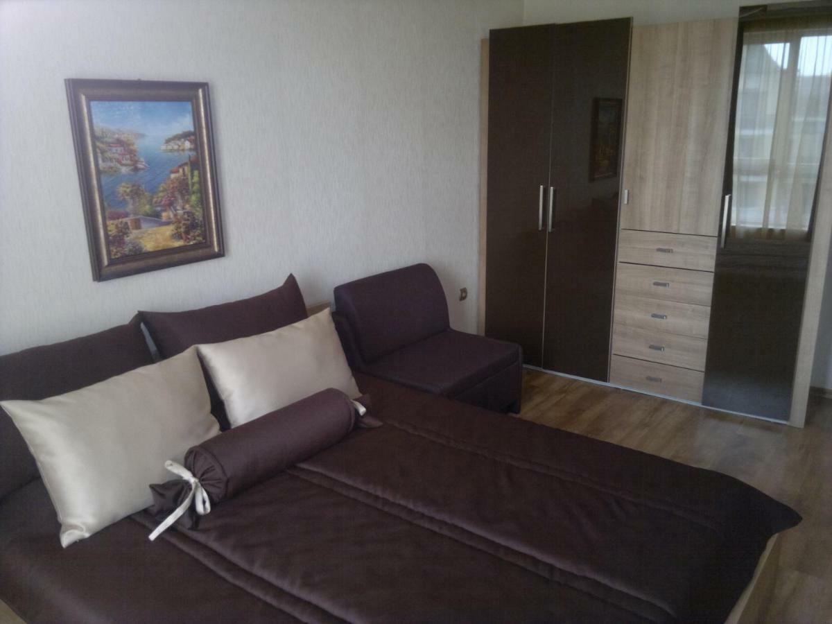 Apartcomplex Splendid - Apartment Romance № 46 Saints Constantine and Helena ภายนอก รูปภาพ