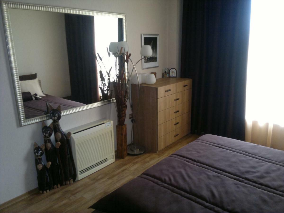 Apartcomplex Splendid - Apartment Romance № 46 Saints Constantine and Helena ภายนอก รูปภาพ